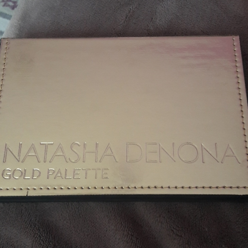 Natasha denona  palette 100 percent authentic.